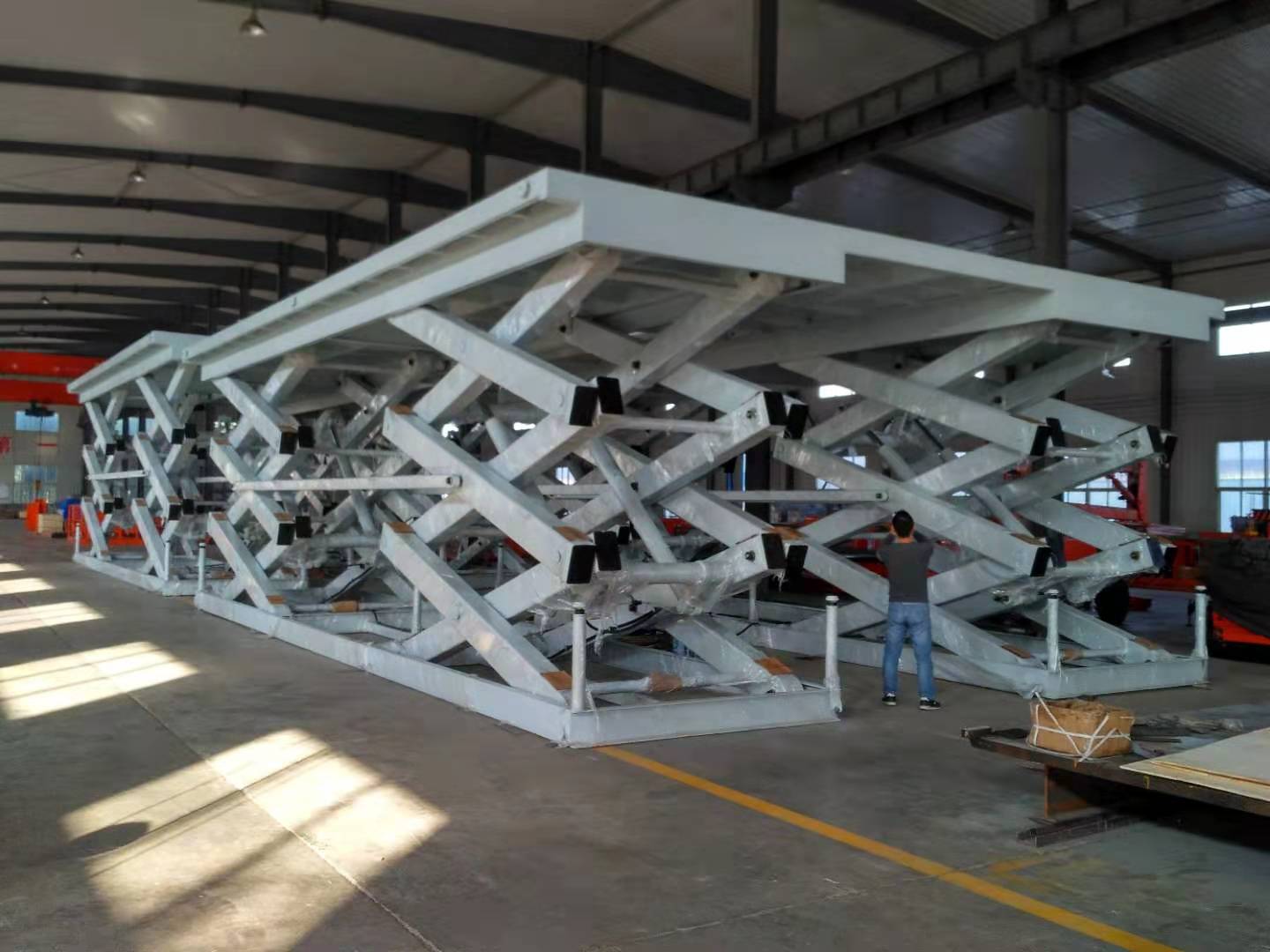 固定剪叉式升降平臺(tái)